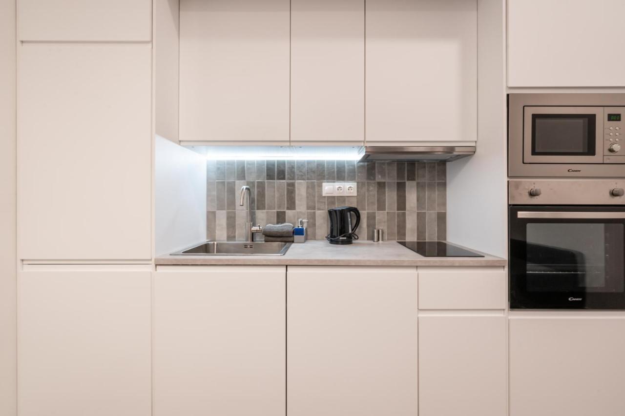 K10 - Kazinczy Street Heritage Suite - Best Location By Bqa بودابست المظهر الخارجي الصورة