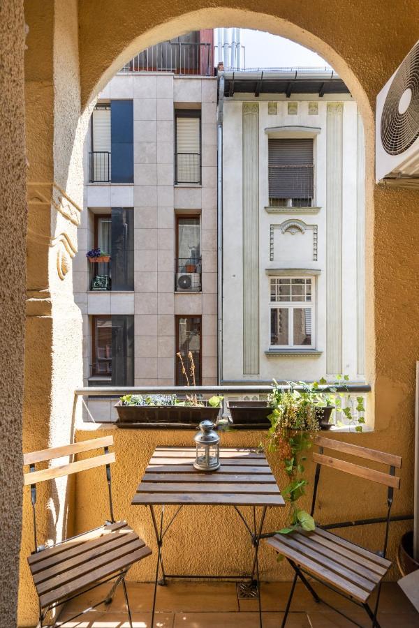 K10 - Kazinczy Street Heritage Suite - Best Location By Bqa بودابست المظهر الخارجي الصورة